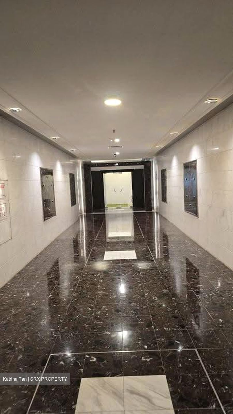 International Plaza (D2), Office #635396461
